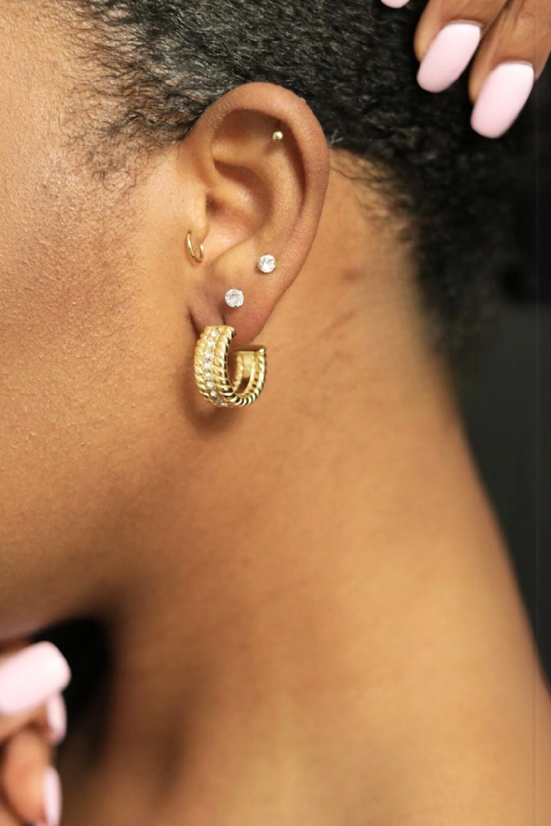 Anya Small Hoops