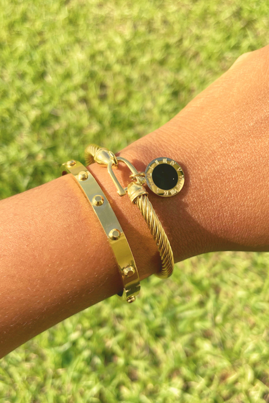 Roman Bangle